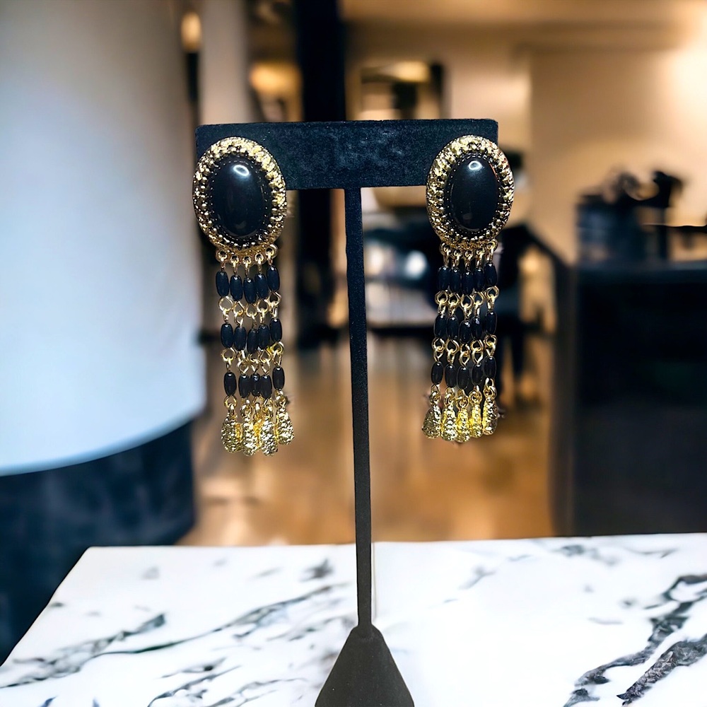 🆕 Black & Gold Dangles 🖤